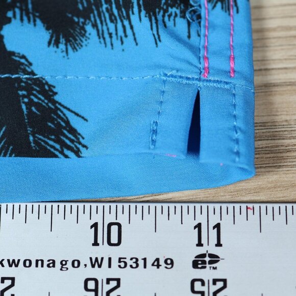 Chubbies Swim Trunks Shorts Mens Size Medium Pink Blue Palm Tree Ombre Quick Dry - Picture 9 of 10